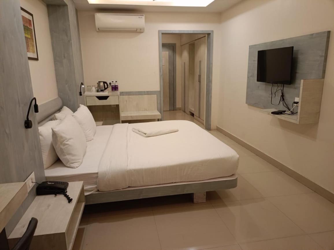 Hotel Rishiraj, Nagaon Nagaon  외부 사진
