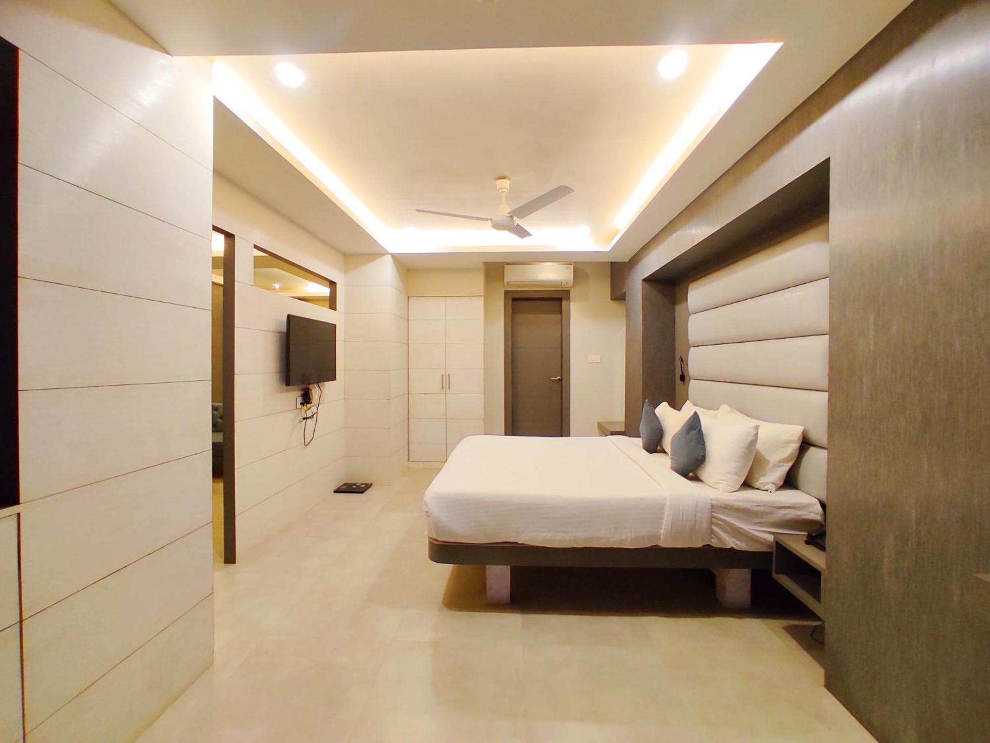 Hotel Rishiraj, Nagaon Nagaon  외부 사진